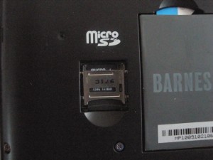 Nook with memory card cover closed